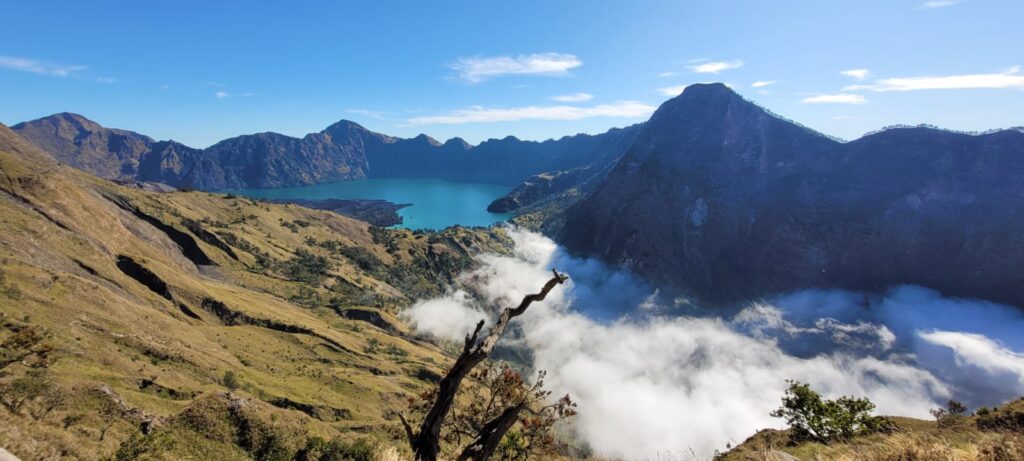 Rinjani Trekking Summit 3D2N